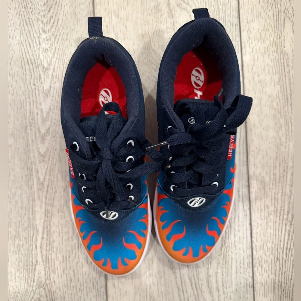 Heelys Pro 20 Flames Skate Shoe Kids Heelys Removable Wheel Size 5